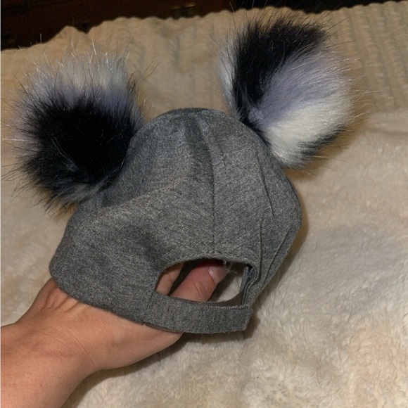 Target pompom hat - Picture 3 of 5